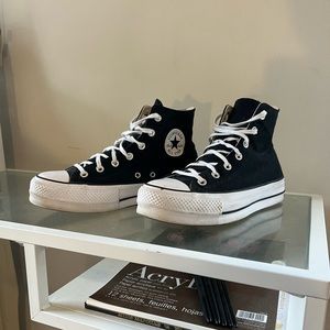 Chuck Taylor Allstar Platform Hightop Converse